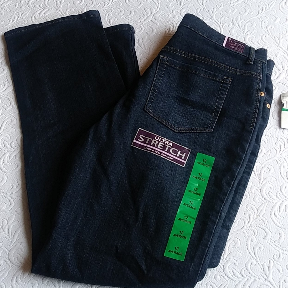 Gloria Vanderbilt size 12a